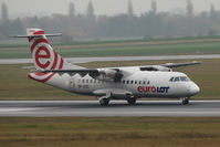 SP-EDC @ VIE - ATR 42-500 - by Juergen Postl