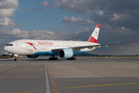 OE-LPA @ VIE - Austrian Airlines Boeing 777-200 - by Yakfreak - VAP