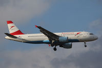 OE-LBT @ VIE - Airbus A320-214 - by Juergen Postl