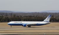 N657UA @ KIAD - Boeing 767-300 - by Mark Pasqualino