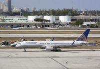 N14121 @ KFLL - Boeing 757-200 - by Mark Pasqualino