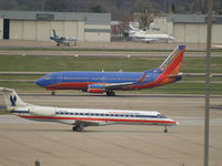 N820HK @ KSTL - HEADING TO RUNWAY - by Gary Schenaman