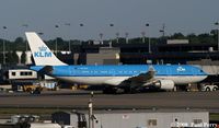 PH-AOH @ IAD - Just waiting at the terminal - by Paul Perry