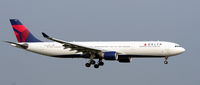 N807NW @ EHAM - DELTA - by Sylvia K.