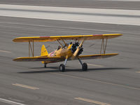 N555BF @ KSMO - N555BF taxiing - by Torsten Hoff