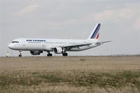 F-GTAS @ LFPG - on landing at CDG - by juju777