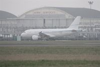 VP-BEY @ LFPB - on transit at Le Bourget whis new peint - by juju777