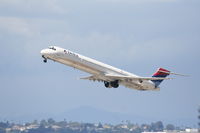 N911DA @ KLAX - Delta Airlines Boeing MD-90-30, N911DA RWY 25L departure KLAX - by Mark Kalfas