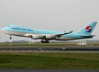 HL7439 @ LFPG - On take off from the North... - by Shunn311