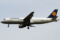 D-AIQR @ VIE - Lufthansa Airbus A320-211 - by Joker767