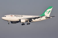 F-OJHI @ EDDL - at dus - by Volker Hilpert