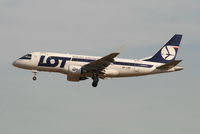 SP-LDF @ EBBR - arrival of flight LO235 to rwy 25L - by Daniel Vanderauwera
