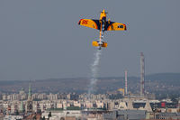 N19MX - Red Bull Air Race Budapest 2009 - Matt Hall - by Juergen Postl