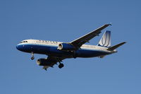 N447UA @ KORD - Airbus A320 - by Mark Pasqualino