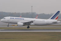 F-GKXS @ VIE - Air France Airbus A320-211 - by Joker767