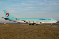 HL7602 @ VIE - Korean Air Boeing 747-400 - by Dietmar Schreiber - VAP