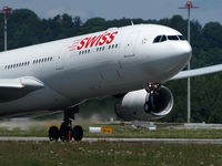 HB-JHB @ LSZH - Take-off from runway 16 - by Didier Gerber