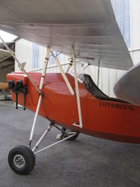 N293FP @ SZP - 1983 Frank Perry/Henri Mignet HM293 Pou du Ciel ('Sky Louse' or 'Flying Flea'), French design from the 1930s, Hercules four cylinder opposed, air-cooled 40 Hp, ailerons & elevators are replaced by variable incidence front-wing-linkage shown - by Doug Robertson