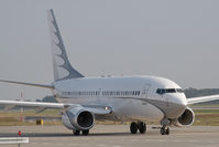 M-URUS @ LOWW - 737-700 - by Andy Graf-VAP