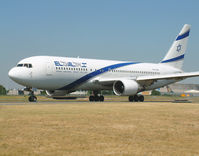4X-EAD @ LFPG - EL AL - by vickersfour