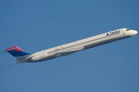 N995DL @ KLGA - Delta Airlines - by Thomas Posch - VAP