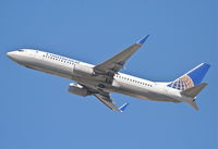 N14237 @ KLAX - Continental 737-824, 25R departure KLAX. - by Mark Kalfas