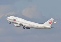 JA8079 @ KLAX - JAL Boeing 747-446, 24L departure KLAX. - by Mark Kalfas