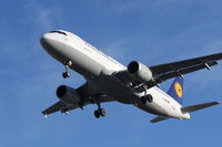 D-AIQE @ LPPR - landing at 35 oporto - by ze_mikex