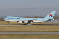 HL7466 @ LOWW - Korean Air 747-400 - by Andy Graf-VAP