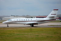 N389QS @ HOU - Lining up for takeoff 12R - by AJ Heiser