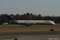 N917DE @ ORF - Slowing-motion.  Got the diverters, flaps and spoilers at work - by Paul Perry