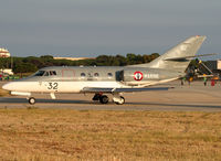 32 photo, click to enlarge