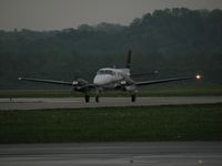 N7282X @ KLUK - Turning after landing - by Kevin Kuhn