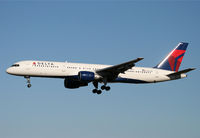 N6712B @ KSEA - KSEA - by Nick Dean