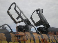 707 photo, click to enlarge