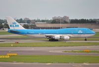 PH-BFE @ EHAM - KLM heavy lining up for departure to Melbourne - by Robert Kearney