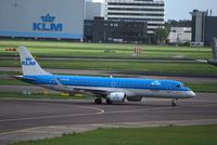 PH-EZI @ EHAM - K.L.M. - CITYHOPPER (KLC) - by Noel Kearney