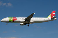 CS-TJE @ EGLL - TAP A321 - by Andy Graf-VAP