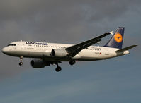 D-AIZA photo, click to enlarge