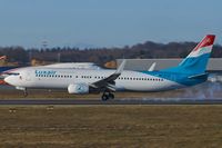 LX-LGT @ ELLX - LX-LGT_
2000 Boeing 737-8K5, c/n: 28228 - by Jerzy Maciaszek