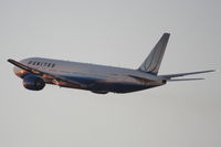 N783UA @ KLAX - United Airlines Boeing 777-222, UAL934 departing RWY 25R KLAX, enroute to EGLL. - by Mark Kalfas