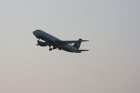 N119US @ KCLT - Heavy dewpoint today - by J.B. Barbour