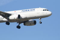 TC-JPG @ EBBR - Arrival of flight TK1937 to RWY 02 - by Daniel Vanderauwera