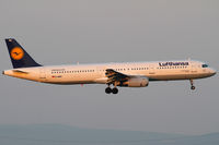 D-AIRC @ VIE - Lufthansa - by Joker767