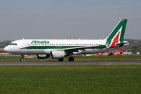 EI-DSP @ LOWL - Alitalia - by Martin Nimmervoll