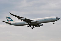 B-HXJ @ EGLL - On short finals for r/w 9L - by Robert Kearney