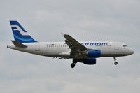 OH-LVD @ EGLL - On short finals for r/w 9L - by Robert Kearney