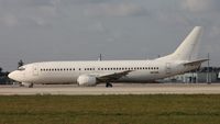 N870AG @ MIA - Sky King 737-400 - by Florida Metal