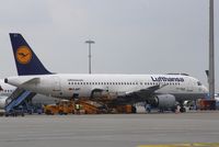 D-AIPT @ EDDM - Airbus A320 - by Mark Pasqualino