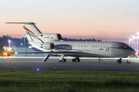 RA-42412 @ LOWS - Special in SZG - by Peter Pabel